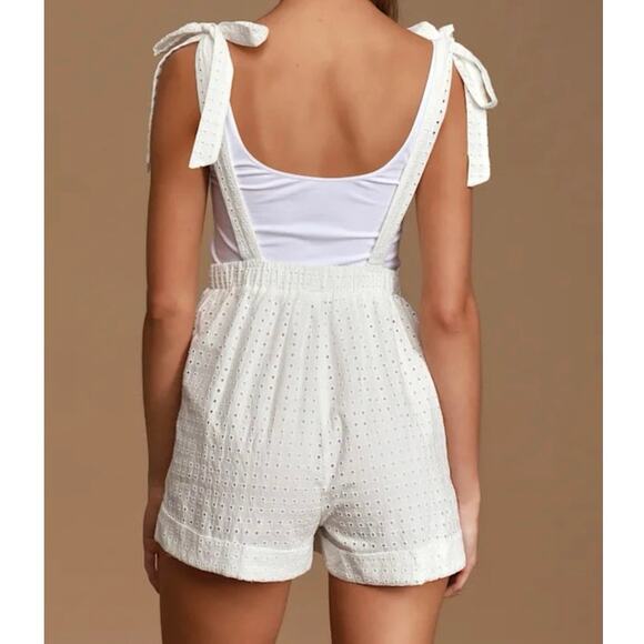 Minkpink Shortalls Size M Celestial White Cotton Eyelet Tie Strap Jumper - Picture 3 of 14